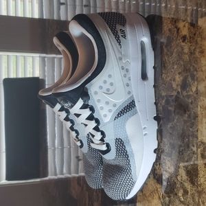 Nike Air Max Zero 'Oreo'